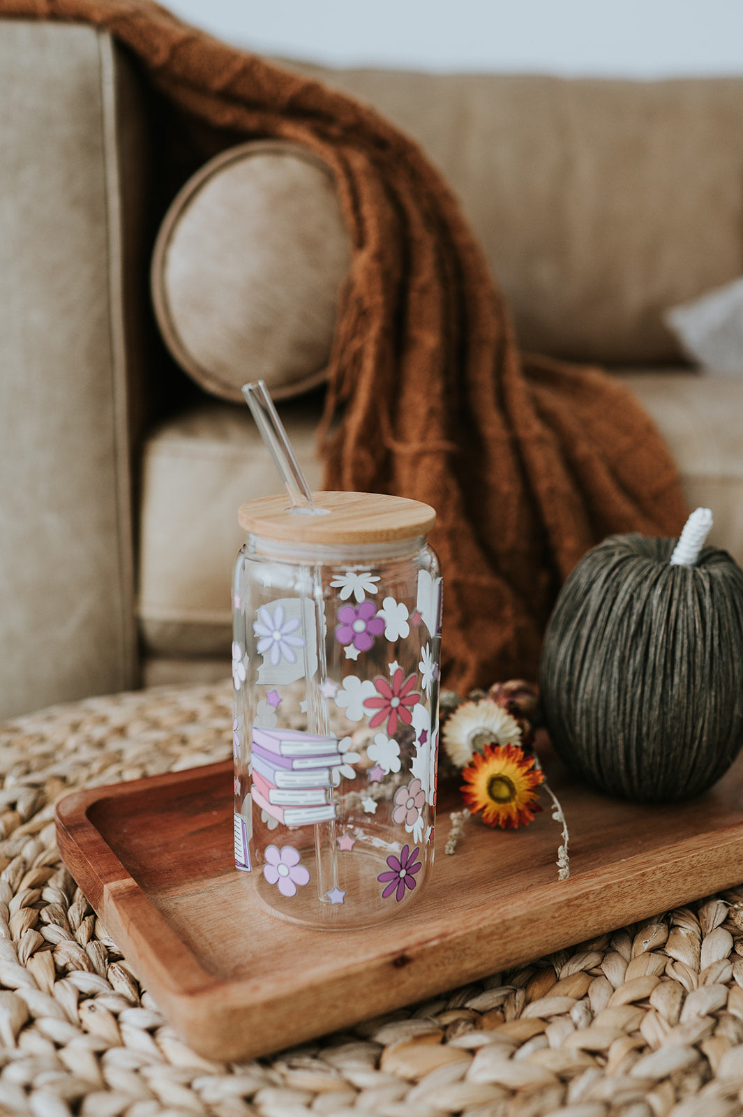 Books & Flowers 16oz Glass Cup image 1
