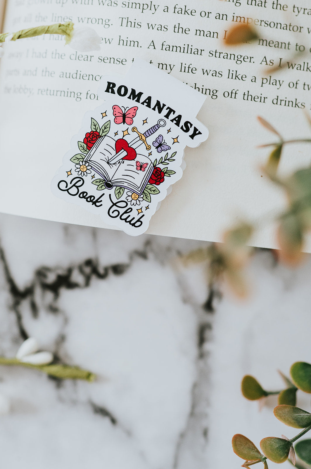 Romantasy Book Club Magnetic Bookmark image 1